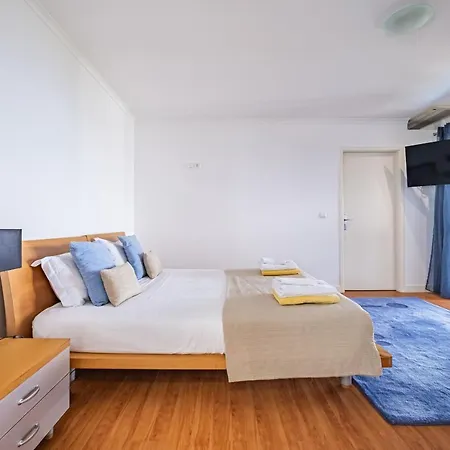 Crerital - By Wehost * Funchal (Madeira)