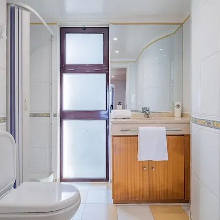 Villa Crerital - By Wehost