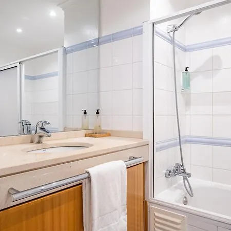 Вилла Crerital - By Wehost *