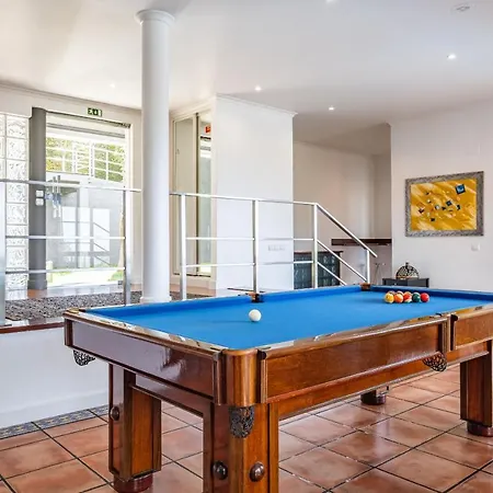 Villa Crerital - By Wehost