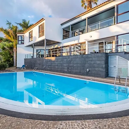 Crerital - By Wehost Willa *